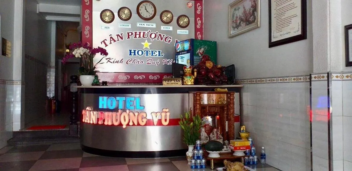 Tan Phuong Vu Hotel - 740/3 Su Van Hanh, Q10 - By Bay Luxury Ho Chi Minh City